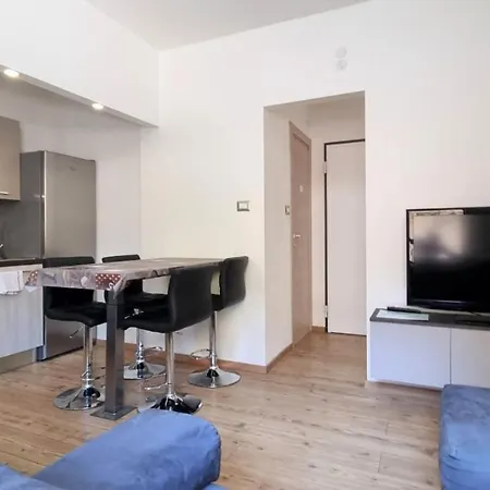 Appartement Cologna 7